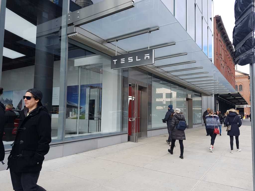 Las tiendas de Tesla terminan las últimas en la clasificación satisfacción de los clientes en Estados Unidos