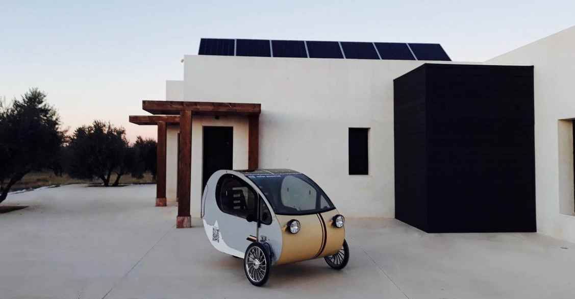 Evovelo Mö. El triciclo eléctrico y solar empezará una producción que tendrá lugar en la fábrica de Santana, Jaén