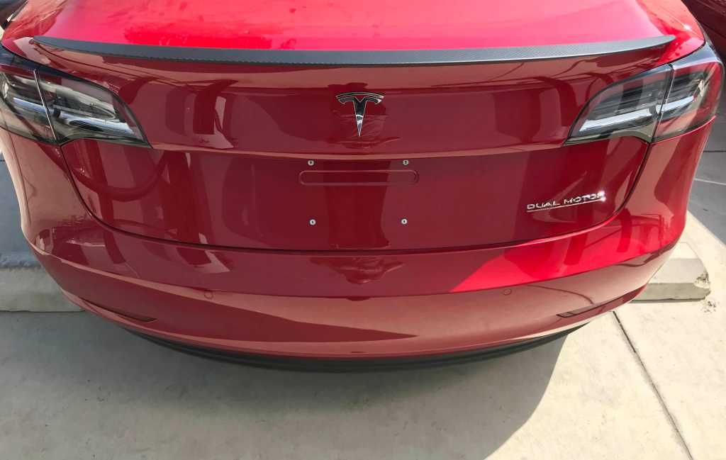 Comienzan las entregas del Tesla Model 3 Performance. Primeras impresiones de los usuarios