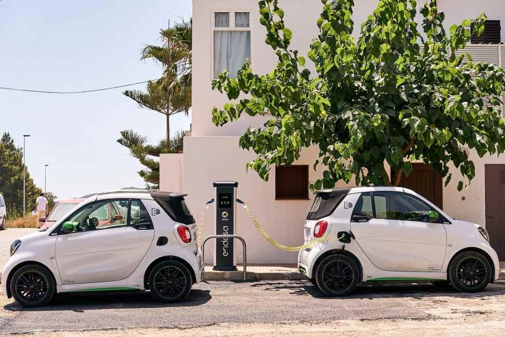 Baleares destinará 10 millones de euros para crear una red de 500 puntos de recarga rápida para coches eléctricos