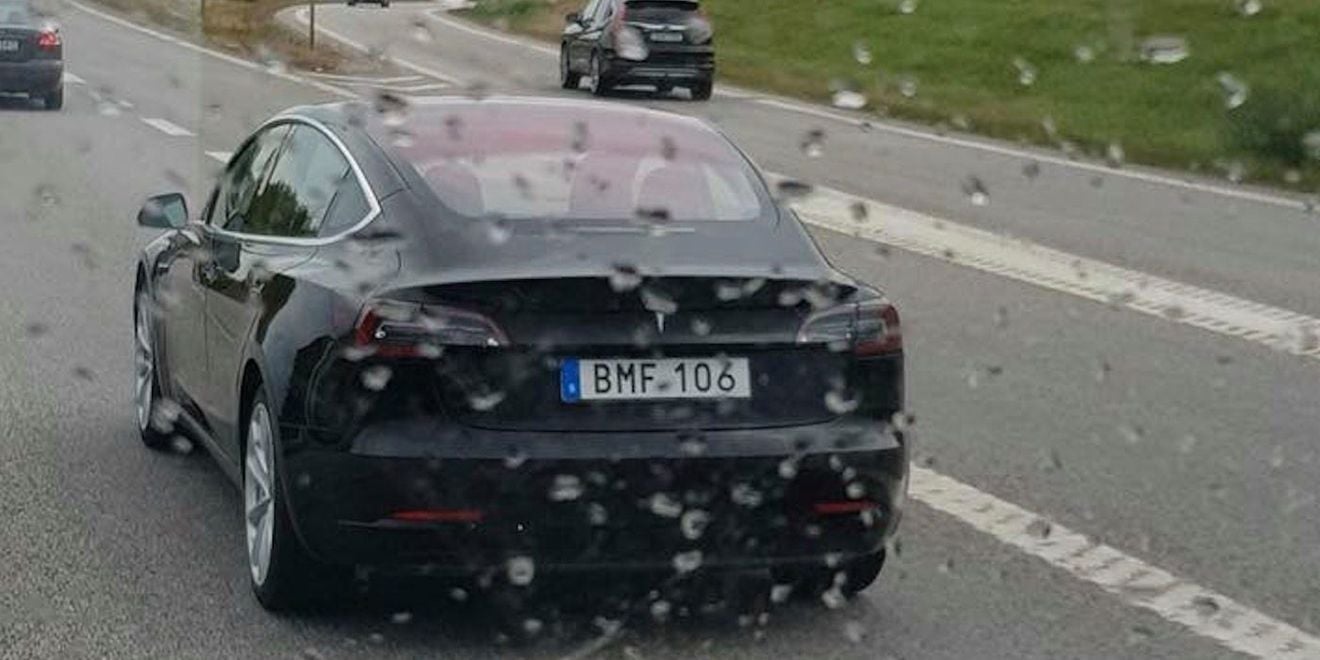 Volvo lleva un Tesla Model 3 a Suecia, probablemente para hacer ingeniería inversa