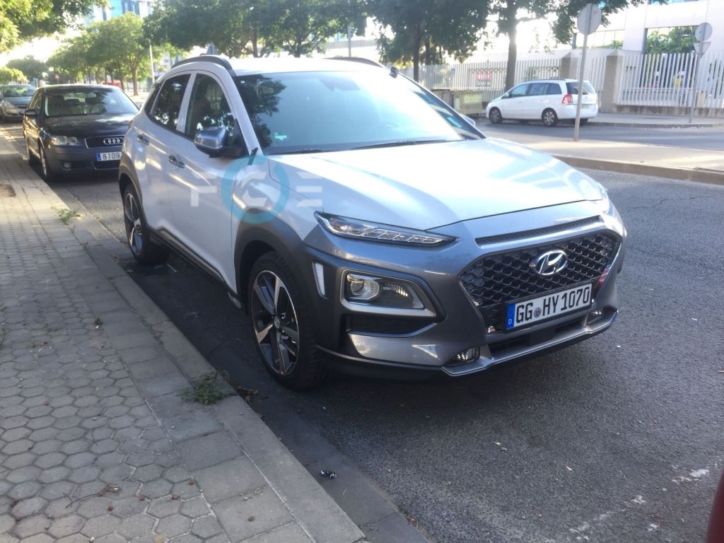 Un Hyundai Kona híbrido pillado durante pruebas nos adelanta la posible llegada de versión híbrida e híbrida enchufable