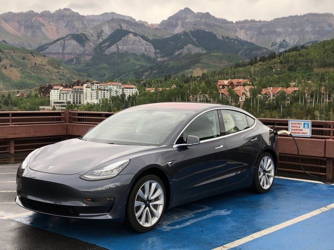 ¿Cuánto cuesta asegurar, en Estados Unidos, el Tesla Model 3?