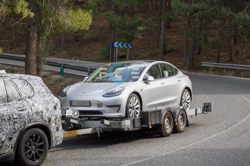 Tesla registra 17 números VIN para el Model 3 que pueden estar destinados a Europa