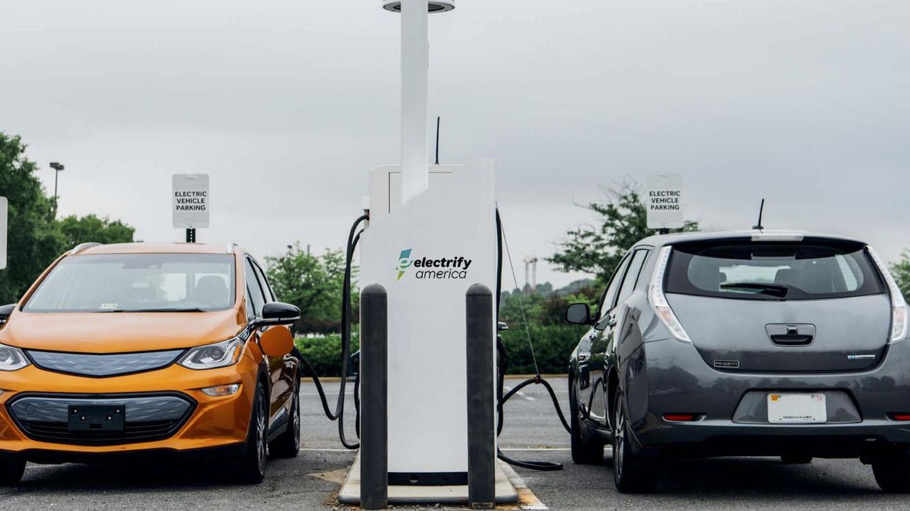 Electrify America (Volkswagen) añadirá Powerpacks de Tesla a sus estaciones de carga en Estados Unidos