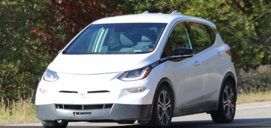 Pillado de pruebas en carretera abierta el Cruise AV, el coche autónomo de General Motors basado en el Chevrolet Bolt