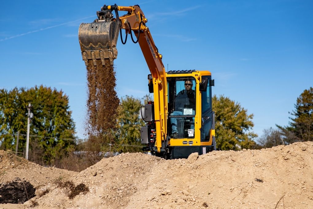 Hyundai, en colaboración con Cummins, presenta un modelo de excavadora 100% eléctrica