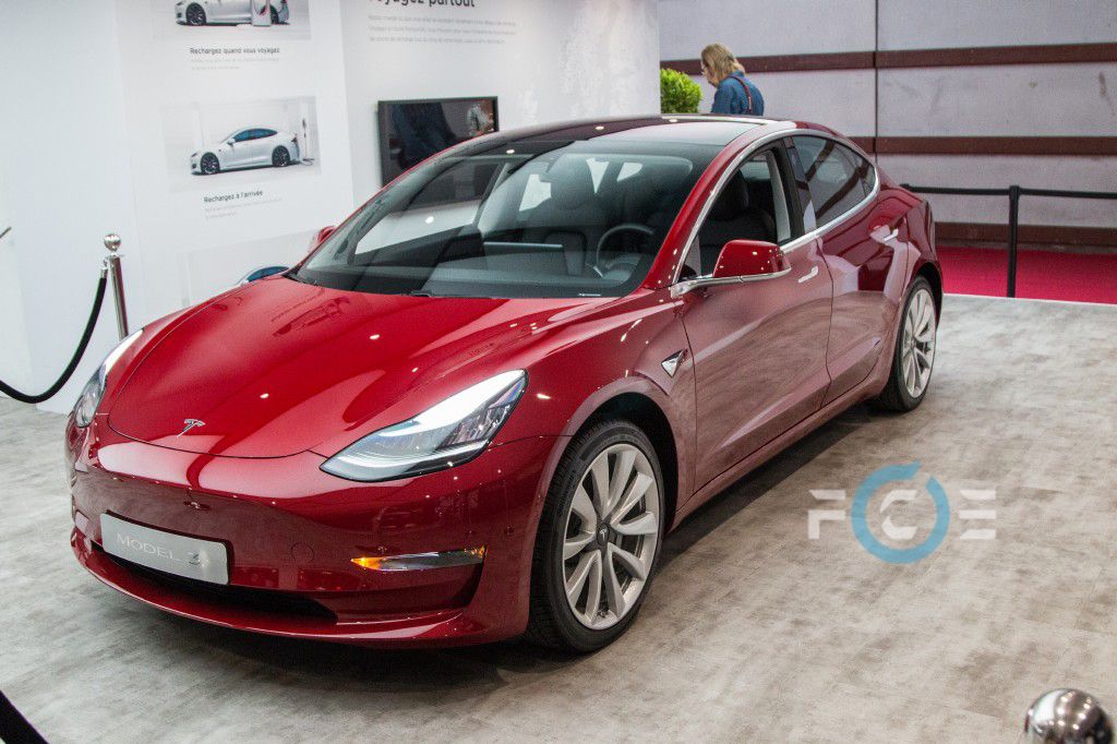 Uno de los principales especuladores en corto de Tesla cambia de estrategia e invierte a largo plazo. Dice que el Model 3 «está destrozando a la competencia»