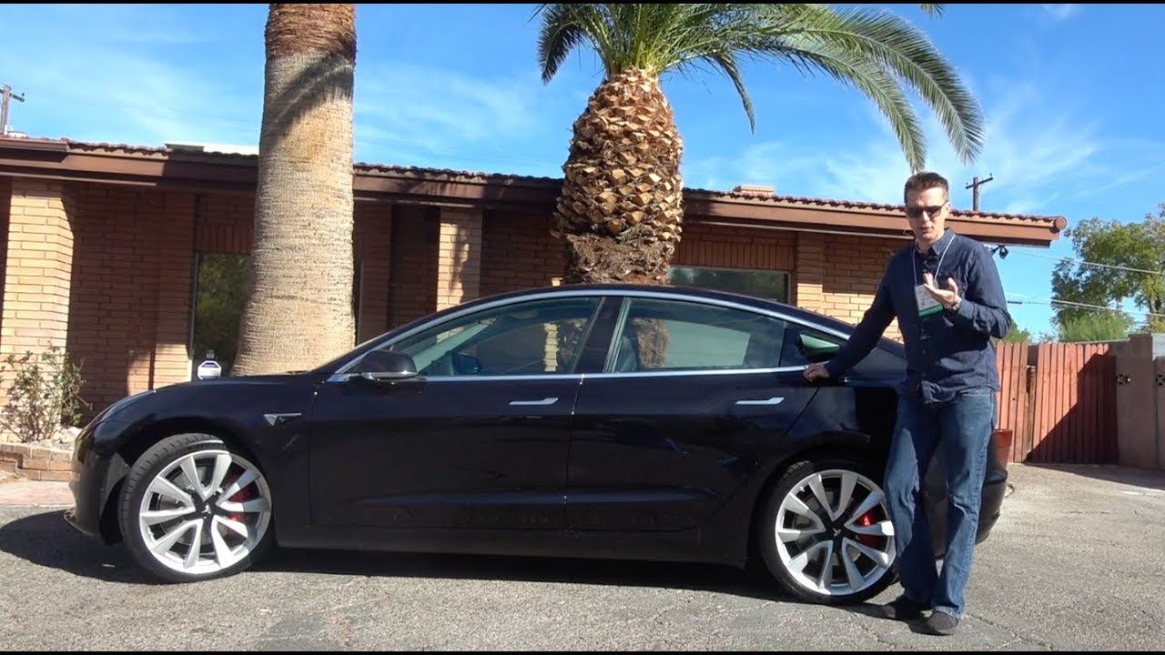 Según esta prueba, el Tesla Model 3 Performance es increíble por prestaciones, pero flojo en confort