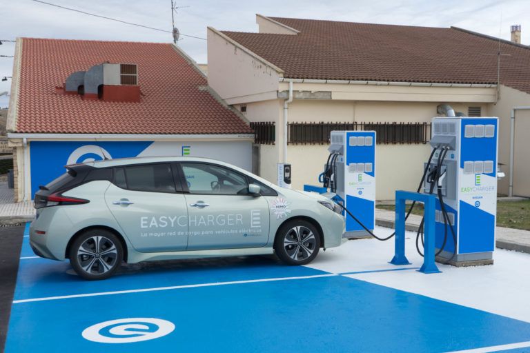 Continúa la expansión en España de la red de carga rápida Easycharger-Nissan