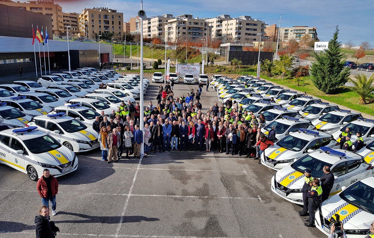 La Diputación de Badajoz entrega 200 Nissan LEAF a los ayuntamientos de la provincia