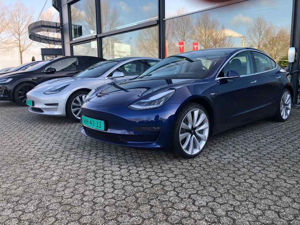 El Tesla Model 3 ya ocupa la 16ª posición en la lista de coches más vendidos a nivel mundial