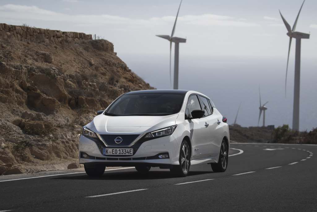 ¿Adiós al pedal del freno? Así de fácil se conduce con el e-Pedal del Nissan LEAF