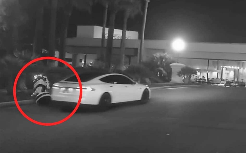 Vídeo de un supuesto atropello de un Model S a un robot en Las Vegas y que la prensa ha usado contra Tesla