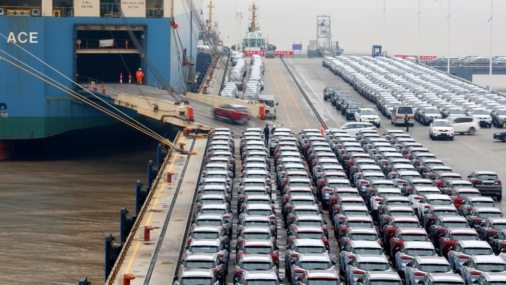 La caída de las ventas de coches en China comienza a pasar factura a los fabricantes