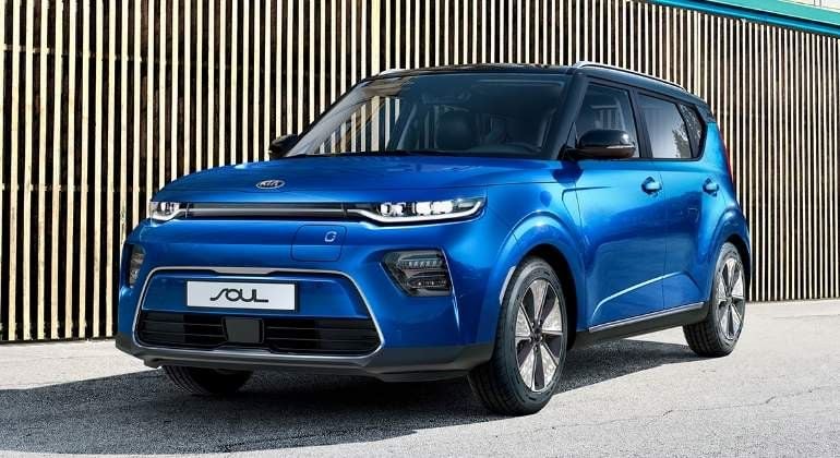 Avistado el nuevo KIA Soul eléctrico. Se confirma que montará un motor de 204 CV, batería de 64 kWh...y que será complicado hacerse con una unidad