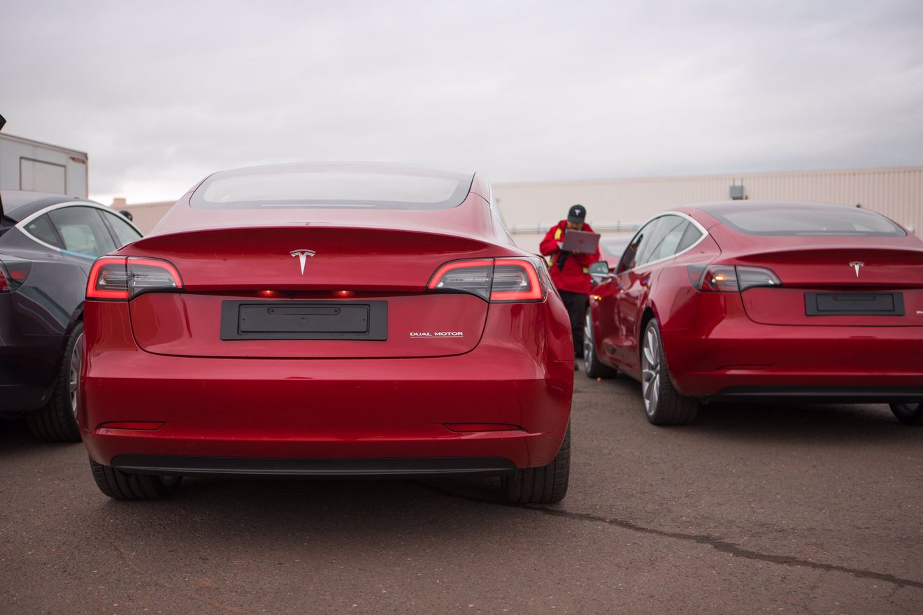 Tesla supera los 400.000 VIN registrados para el Model 3 gracias a su enorme éxito en Estados Unidos