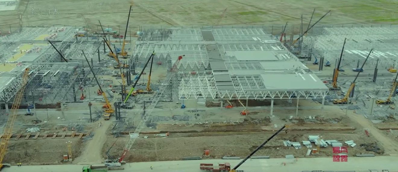 La construcción de la Gigafábrica 3 de Tesla en Shanghái avanza a un ritmo vertiginoso