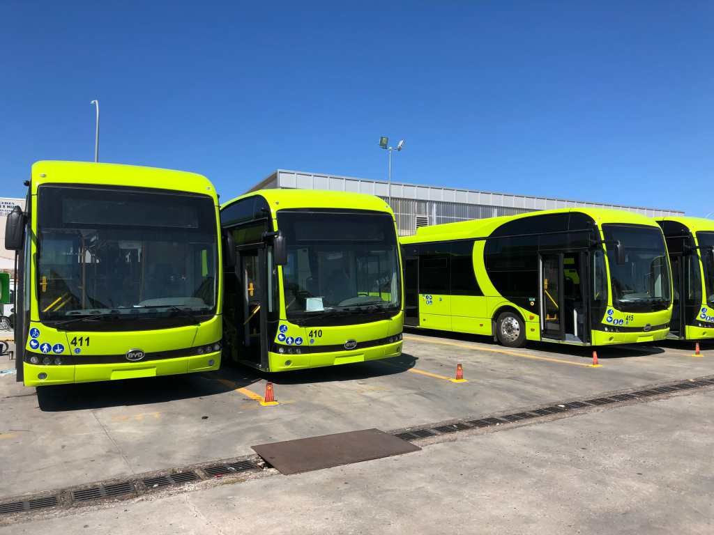 Badajoz incorpora 15 autobuses eléctricos a su flota: actualizado