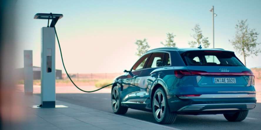 El Audi e-tron se prepara para la recarga inteligente y optimizada