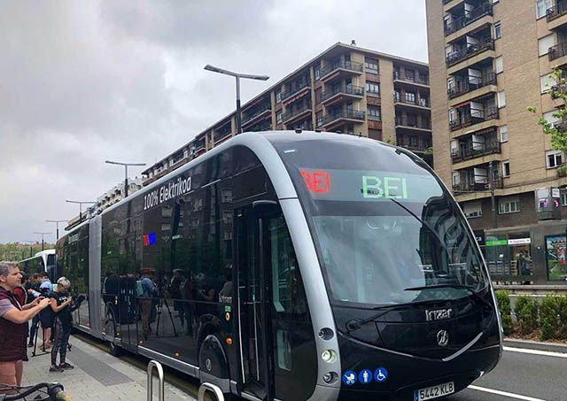 Irizar presenta en Vitoria-Gasteiz el sistema de transporte «Bus Eléctrico Inteligente», que utilizará autobuses eléctricos Irizar ieTram