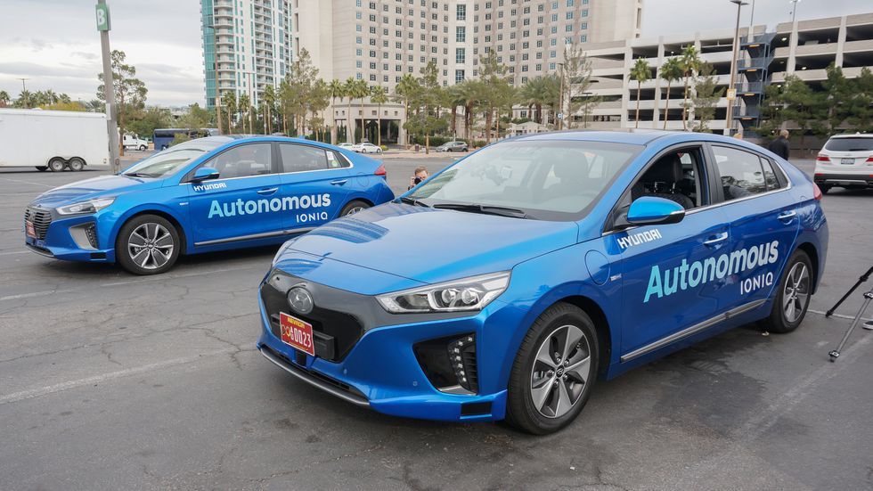 Hyundai y Aurora comercializarán coches autónomos de nivel 4 para 2021; mientras, Volkswagen rompe con Aurora y apuesta por Argo (Ford)