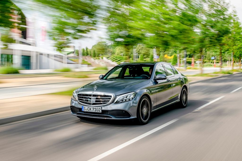 Precio del nuevo Mercedes Clase C 300 híbrido enchufable