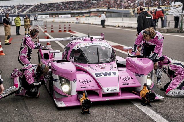 Un coche de hidrógeno supera por primera vez a sus rivales de combustión interna en la competición Supercar Challenge