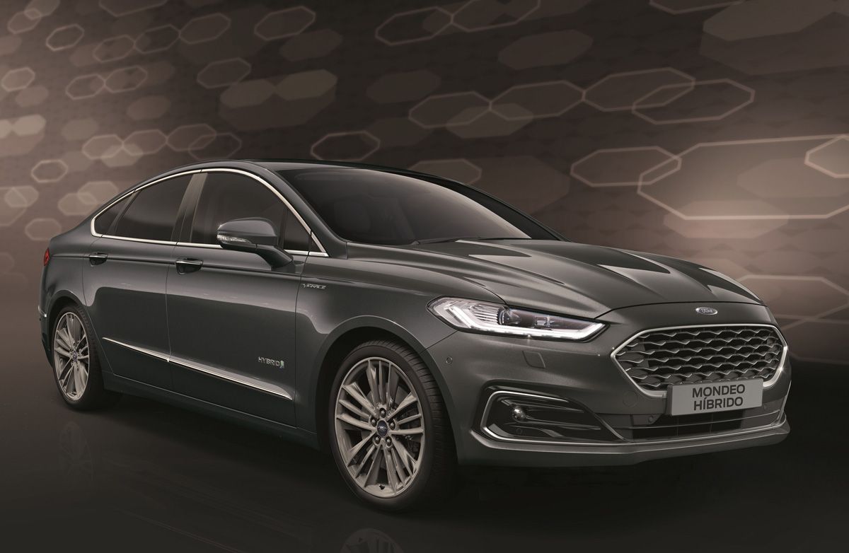 Ford registra la denominación Mondeo EVOS. ¿Llega un nuevo rival para el Tesla Model 3?