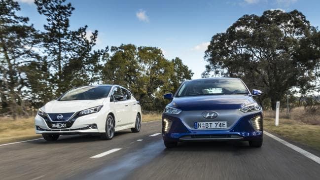 Nissan LEAF contra Hyundai Ioniq eléctrico. Duelo por los eléctricos de menos de 25.000 euros