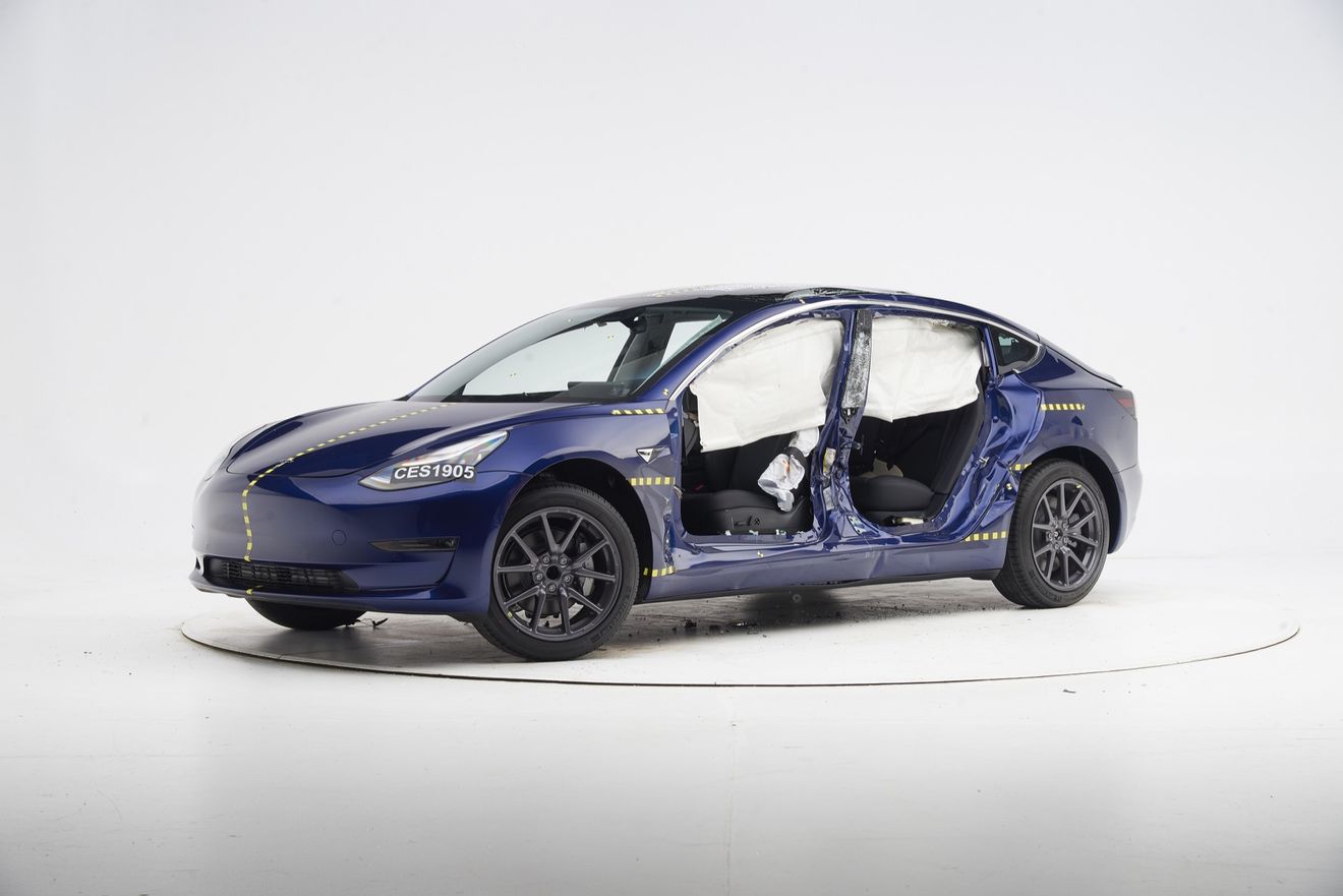 El Tesla Model 3 logra la máxima puntuación en los crash-test del IIHS