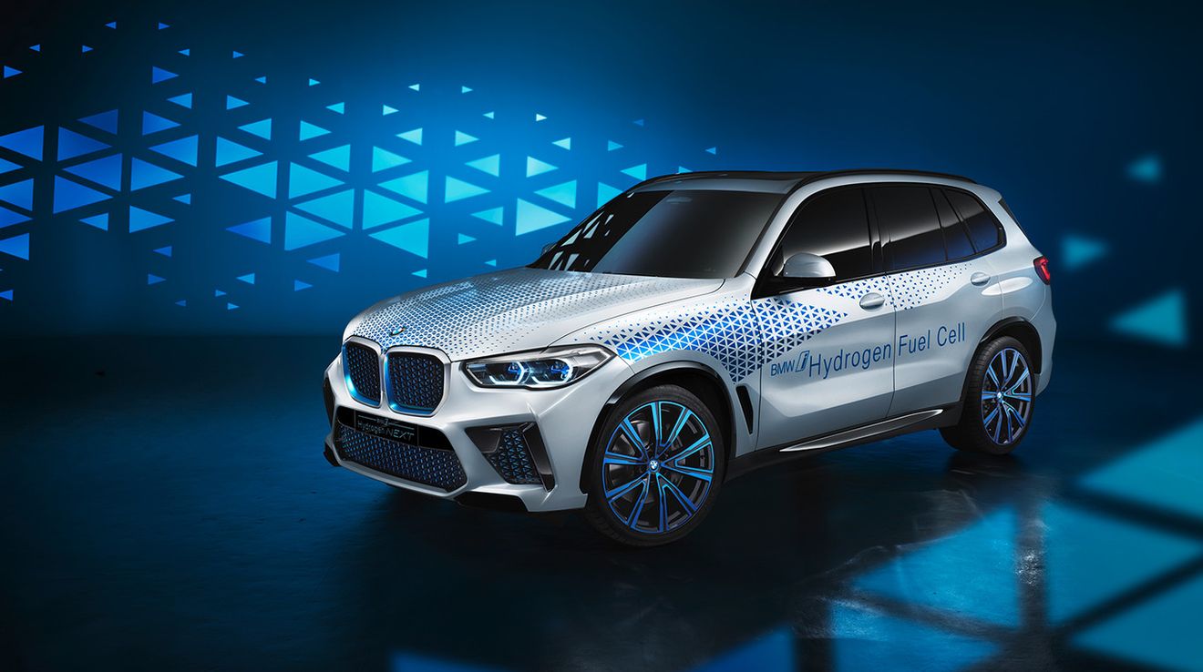 BMW apuesta por "Power of Choice" para su futuro. Coches gasolina, diésel, híbridos, eléctricos y a hidrógeno