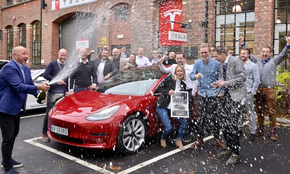 El Tesla Model 3 nombrado coche del año en Noruega