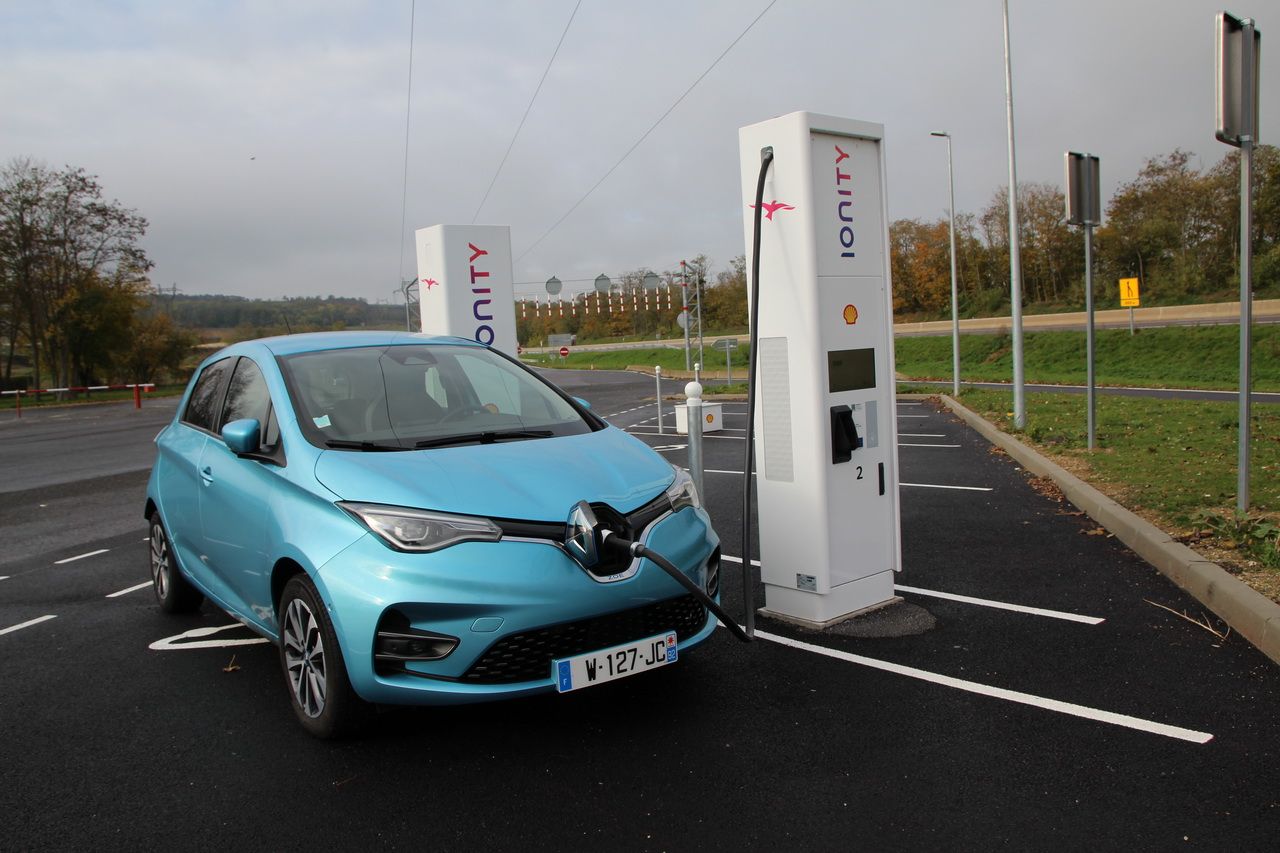 Renault y Shell podrían unirse a la red de carga ultra-rápida IONITY