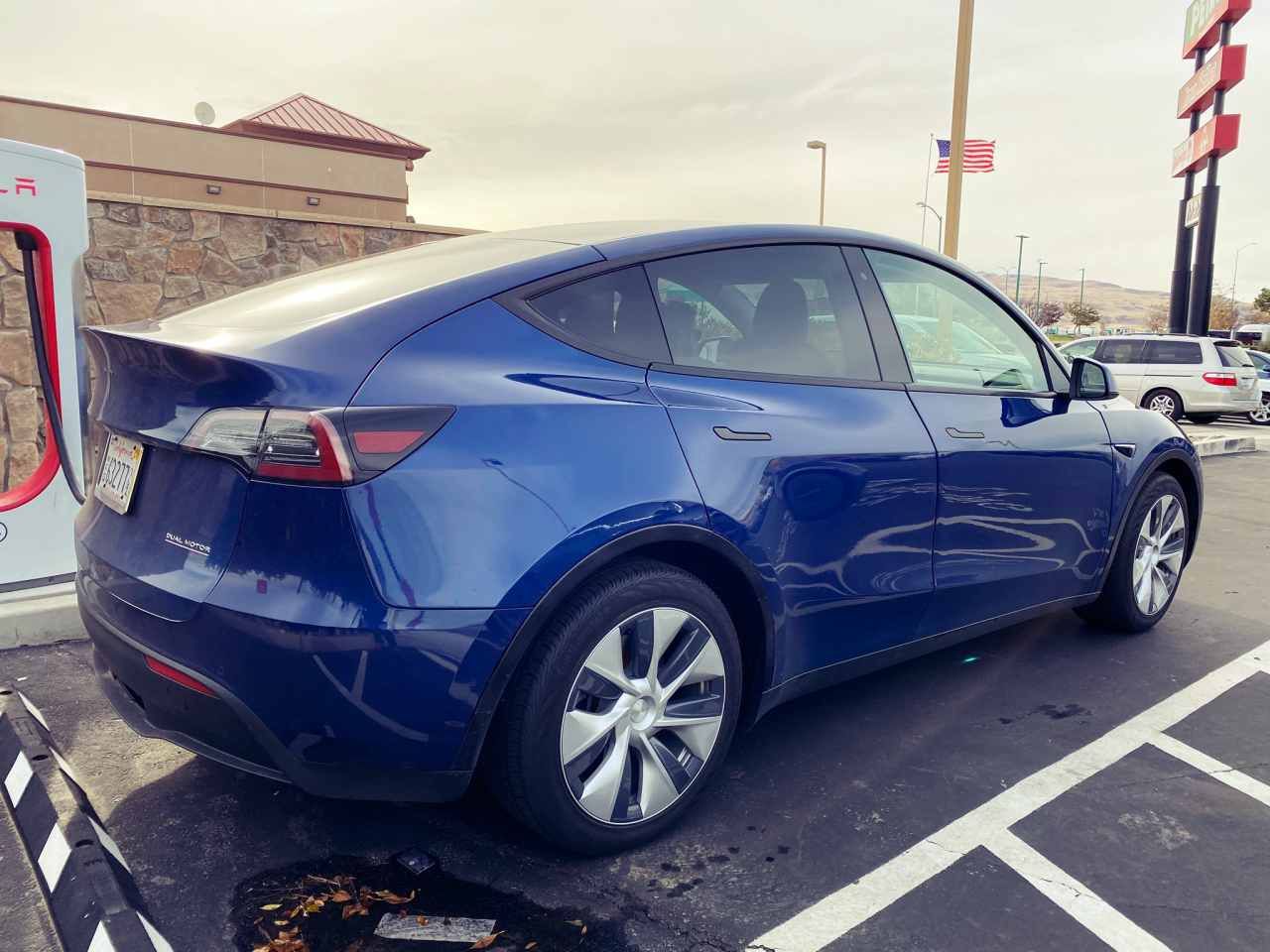 El Tesla Model Y llega a Europa para comenzar la formación de los mecánicos, e iniciar sus ventas a principios de 2020