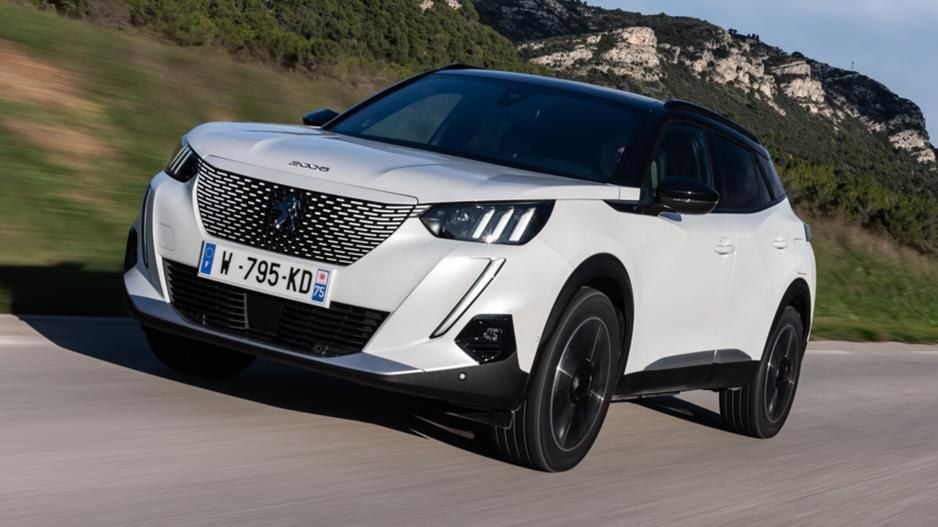 ¿Será el Peugeot e2008 el mejor coche eléctrico familiar del mercado europeo en 2020? (vídeo)