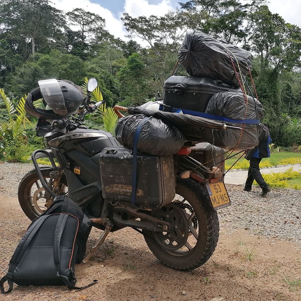 De punta a punta de África con una moto eléctrica: la Zero DSR demuestra su dureza en un viaje de 15.000 kilómetros