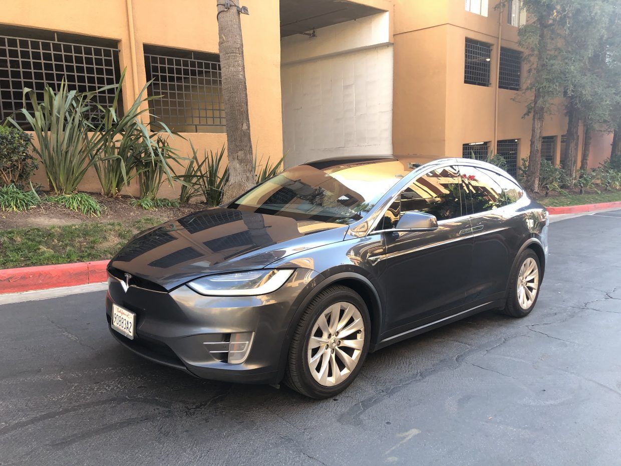 ¿Te comprarías un Tesla Model X con 600.000 km por 30.000 euros?. Listado con todo el mantenimiento que ha tenido que pasar