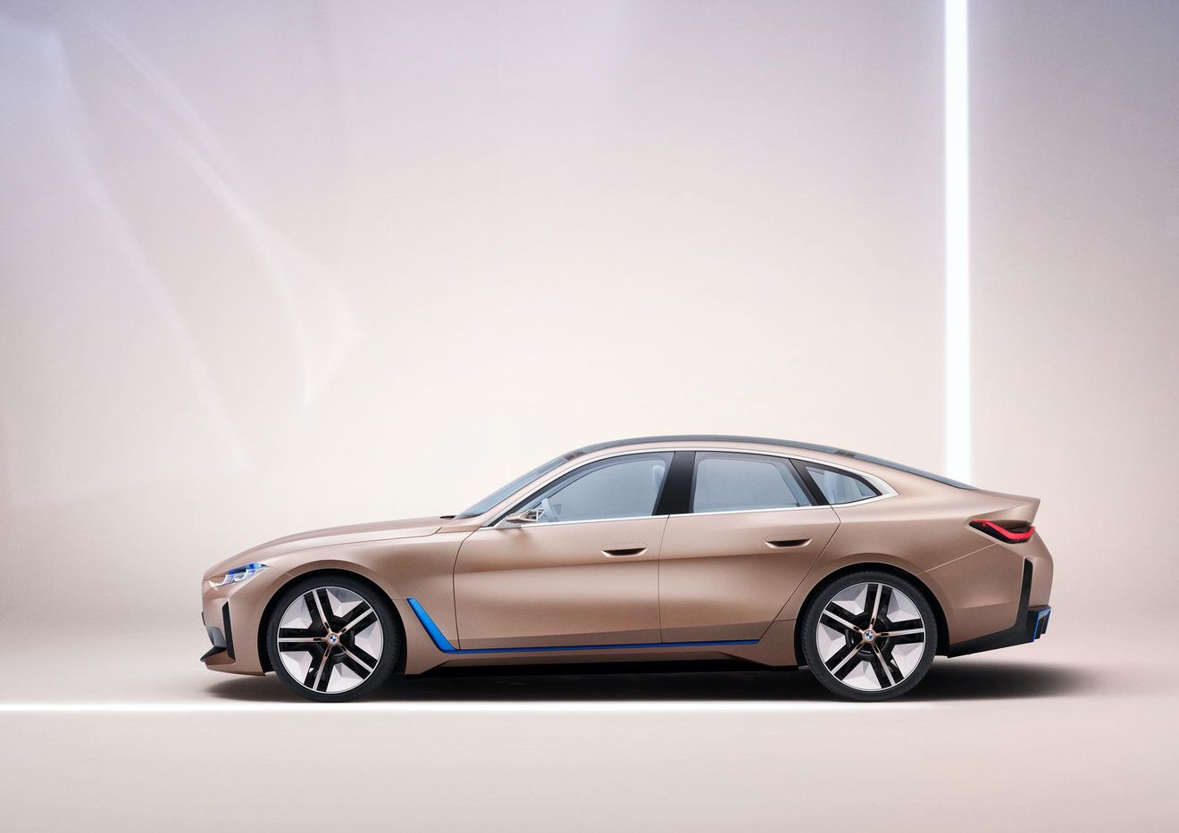 El comité de empresa de BMW presiona para que el fabricante desarrolle una plataforma exclusiva para coches eléctricos