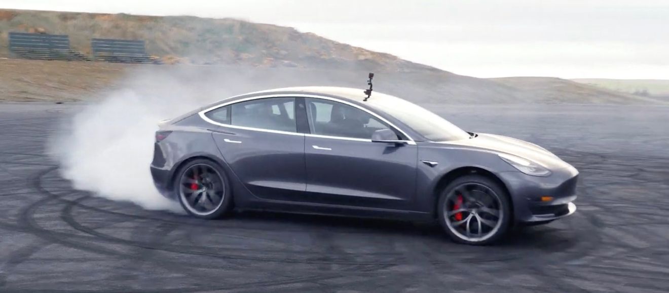 Tesla convierte el Model 3 Performance en una bestia de circuito con el Track Package y el Track Mode V2