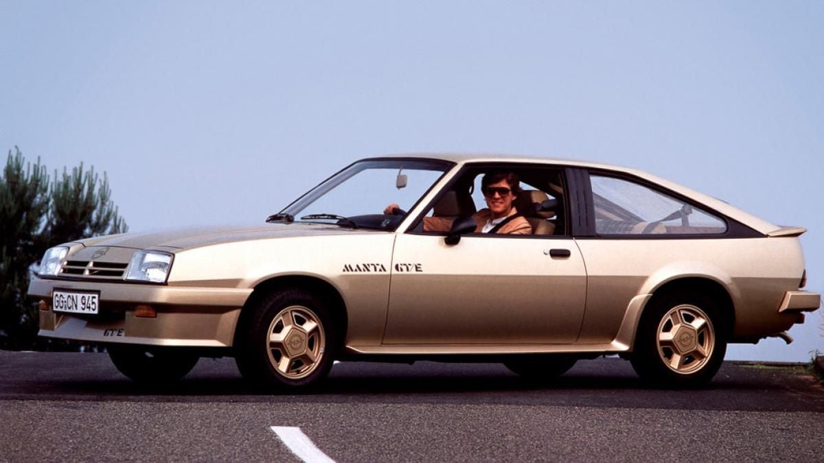 El mítico Opel Manta podría regresar como un deportivo eléctrico hermano del Peugeot e-LEGEND