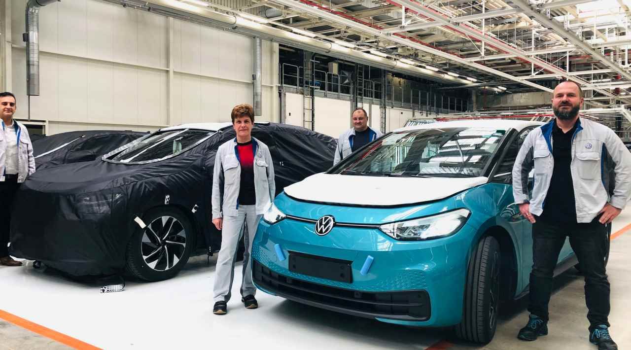 Volkswagen continúa trabajando con el ID.3 y el ID.4 para comenzar sus ventas dentro de los plazos marcados