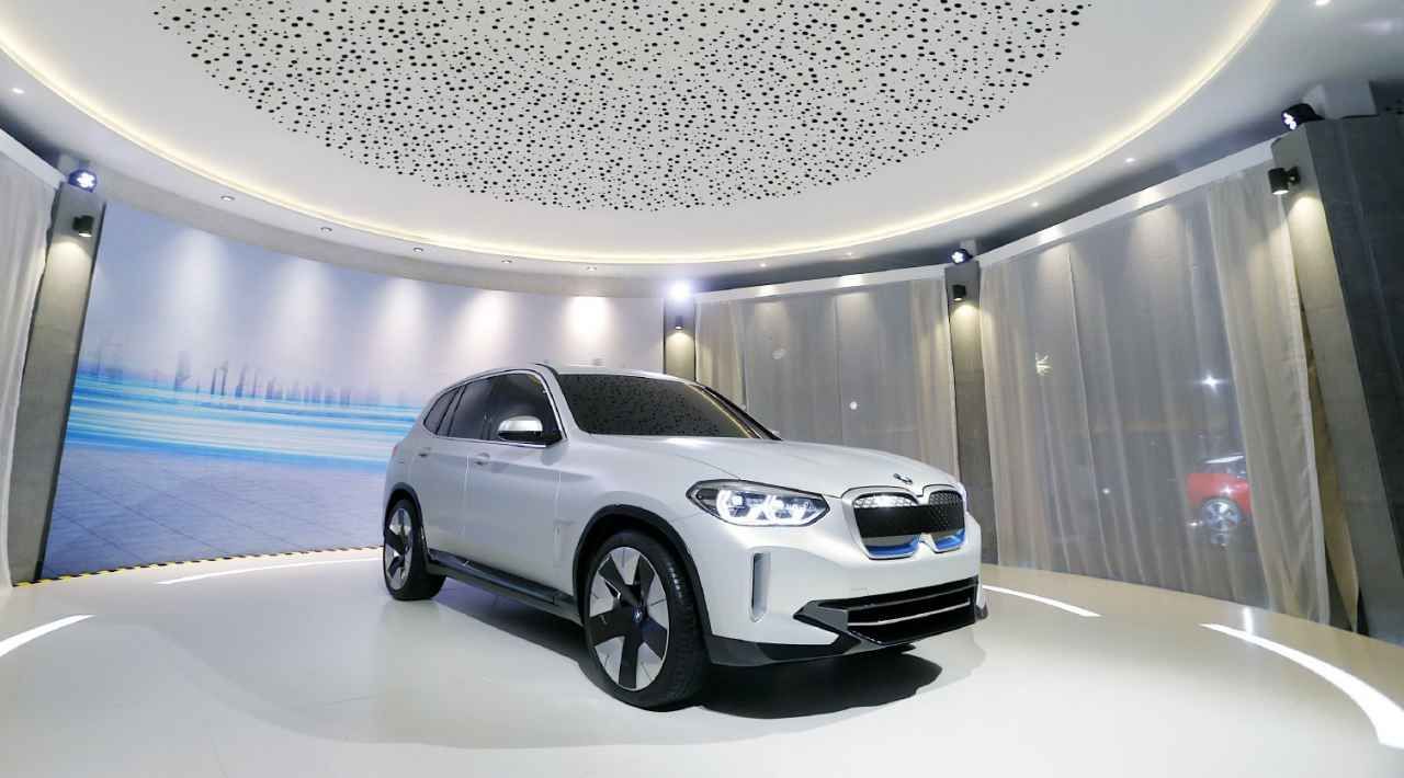 Se filtran las primeras fotos del BMW iX3 de producción