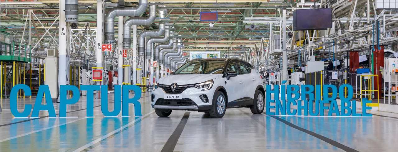 Renault inicia en Valladolid la producción de su primer híbrido enchufable