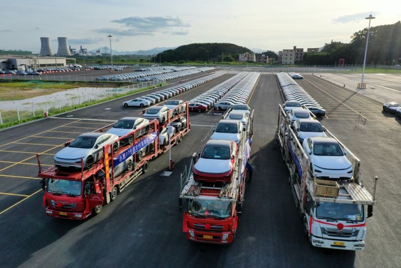 Comienza la distribución del Xpeng P7. La berlina eléctrica china que quiere conquistar el mercado