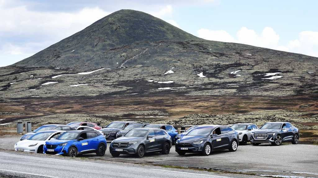 Esta es la autonomía real, y los tiempos de carga rápida, de 29 coches eléctricos en verano según la Federación de Automovilistas de Noruega