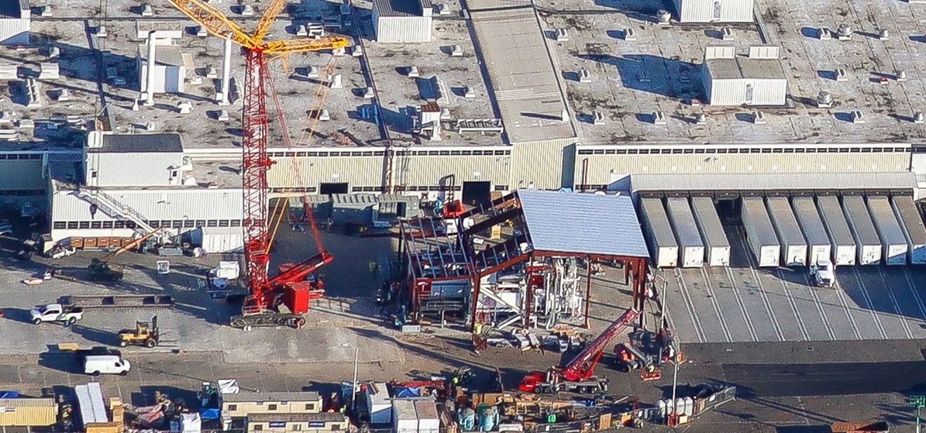 Tesla comienza a operar en Fremont la mayor máquina de fundición del mundo