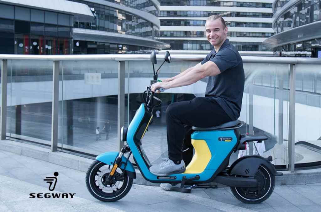 Segway eMoped C80. Un ciclomotor eléctrico low cost disponible desde 1.600 euros y con 85 km de autonomía