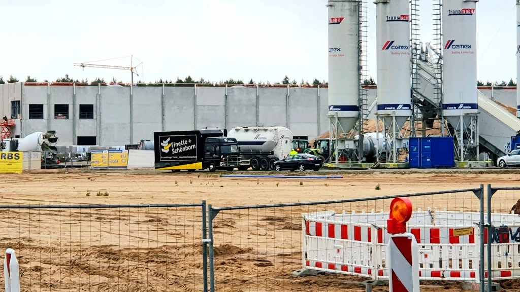 Paran la construcción de la Gigafábrica de Tesla en Berlín por falta de pago del agua