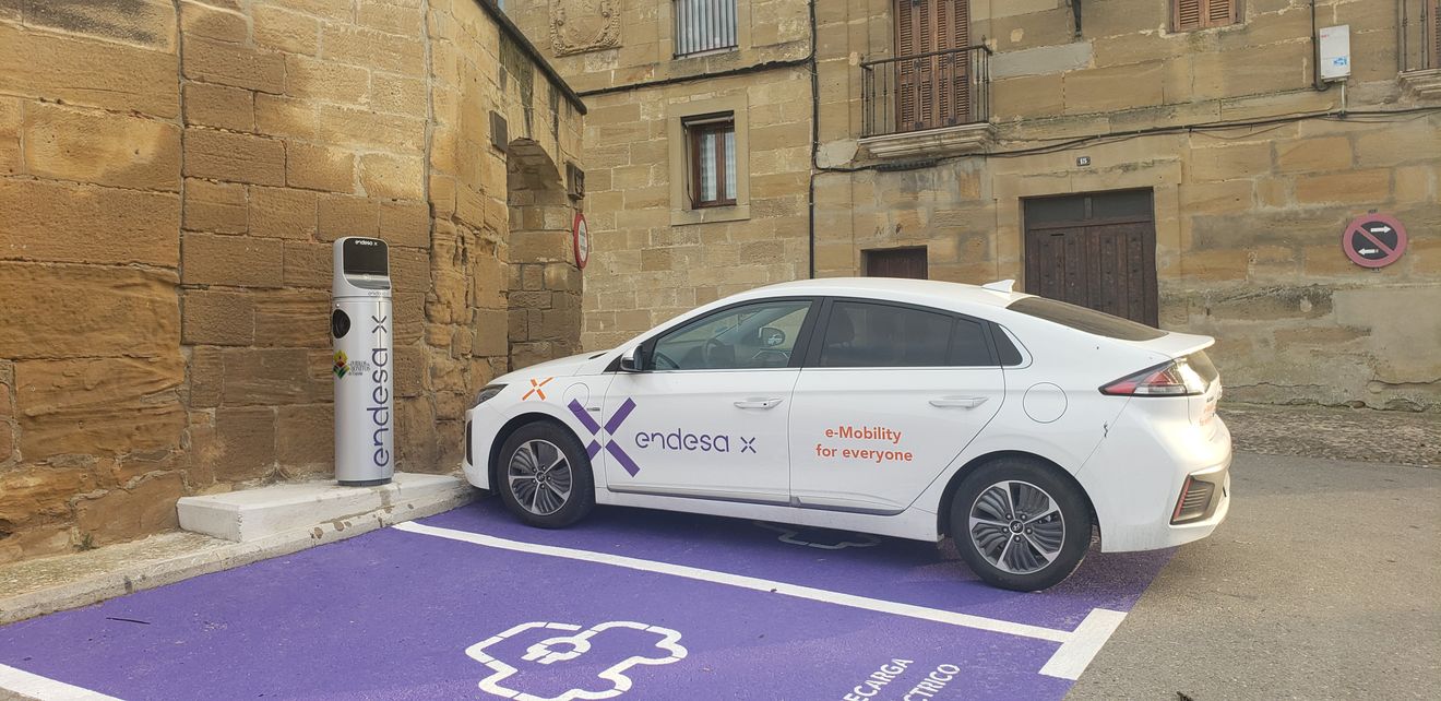 Endesa X instalará cargadores para coches eléctricos en las localidades pertenecientes a la Asociación de Los Pueblos más Bonitos de España